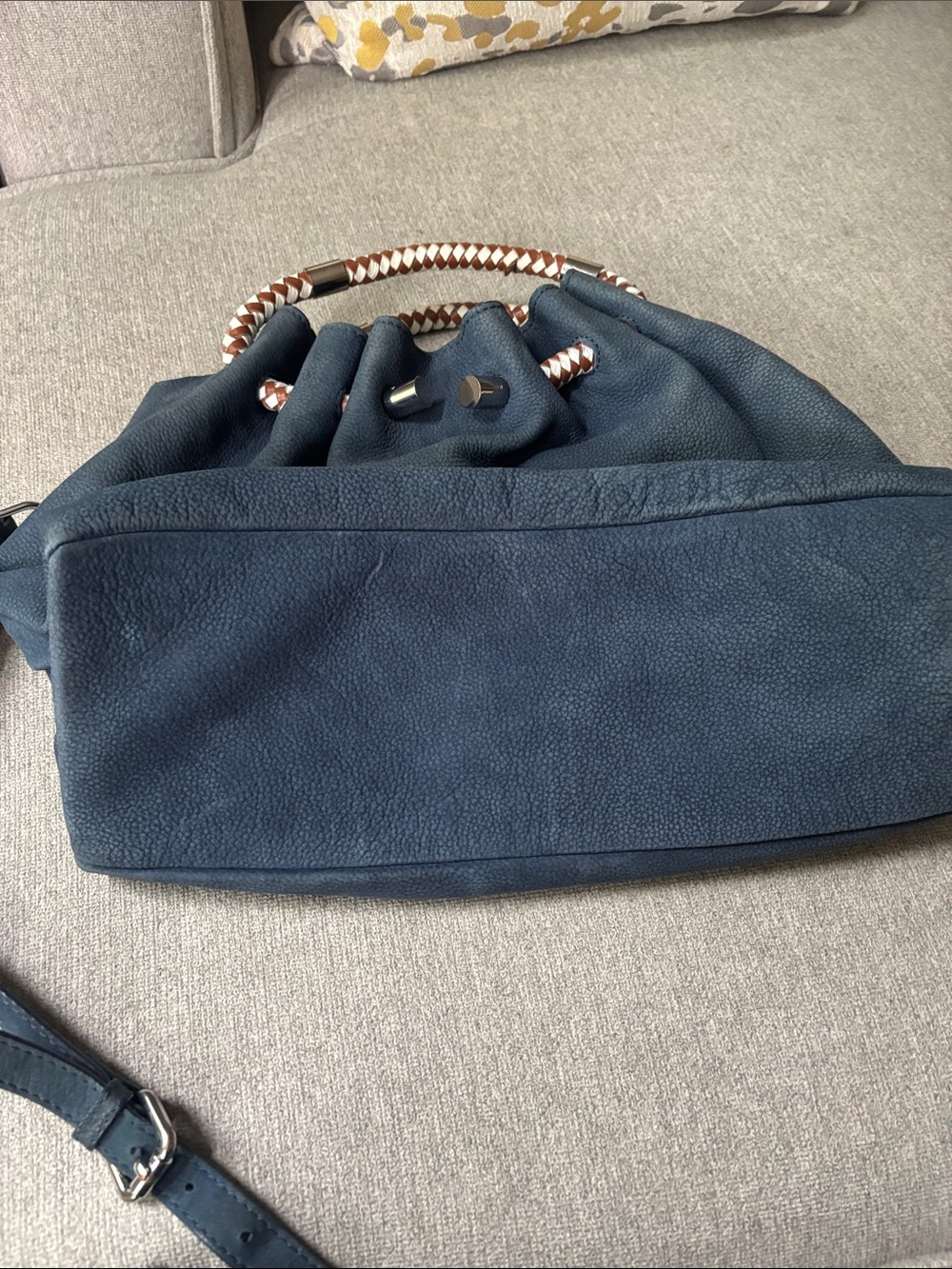 Zara. Leather Woven-Handle Drawstring Shoulder Bag in Navy - Picture 7 of 8